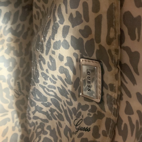 Pre loved shoulder bag - Picture 3 of 4